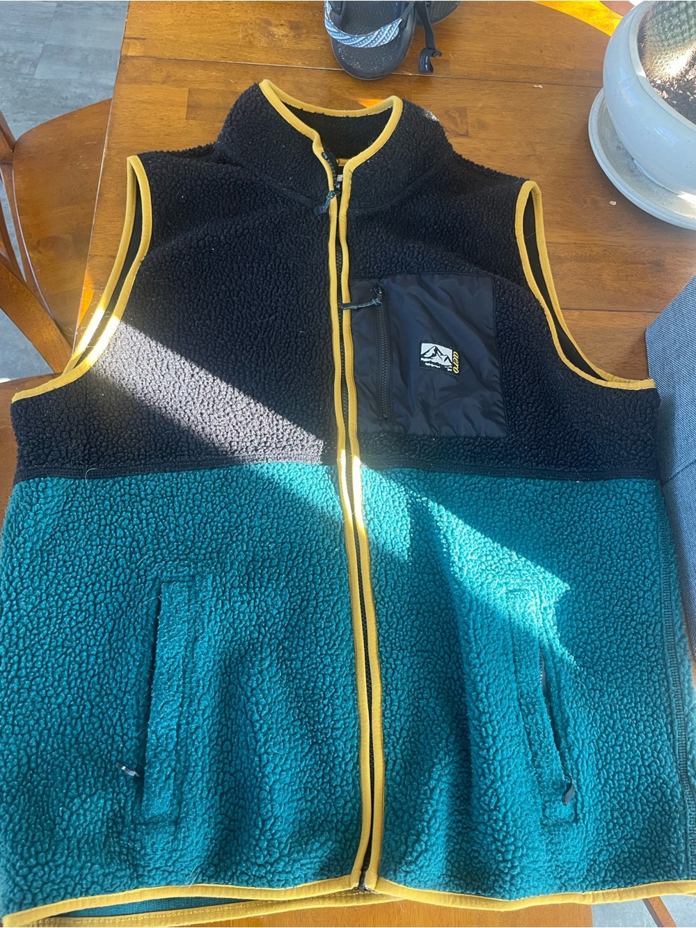 AERO Men’s Fleece Vest